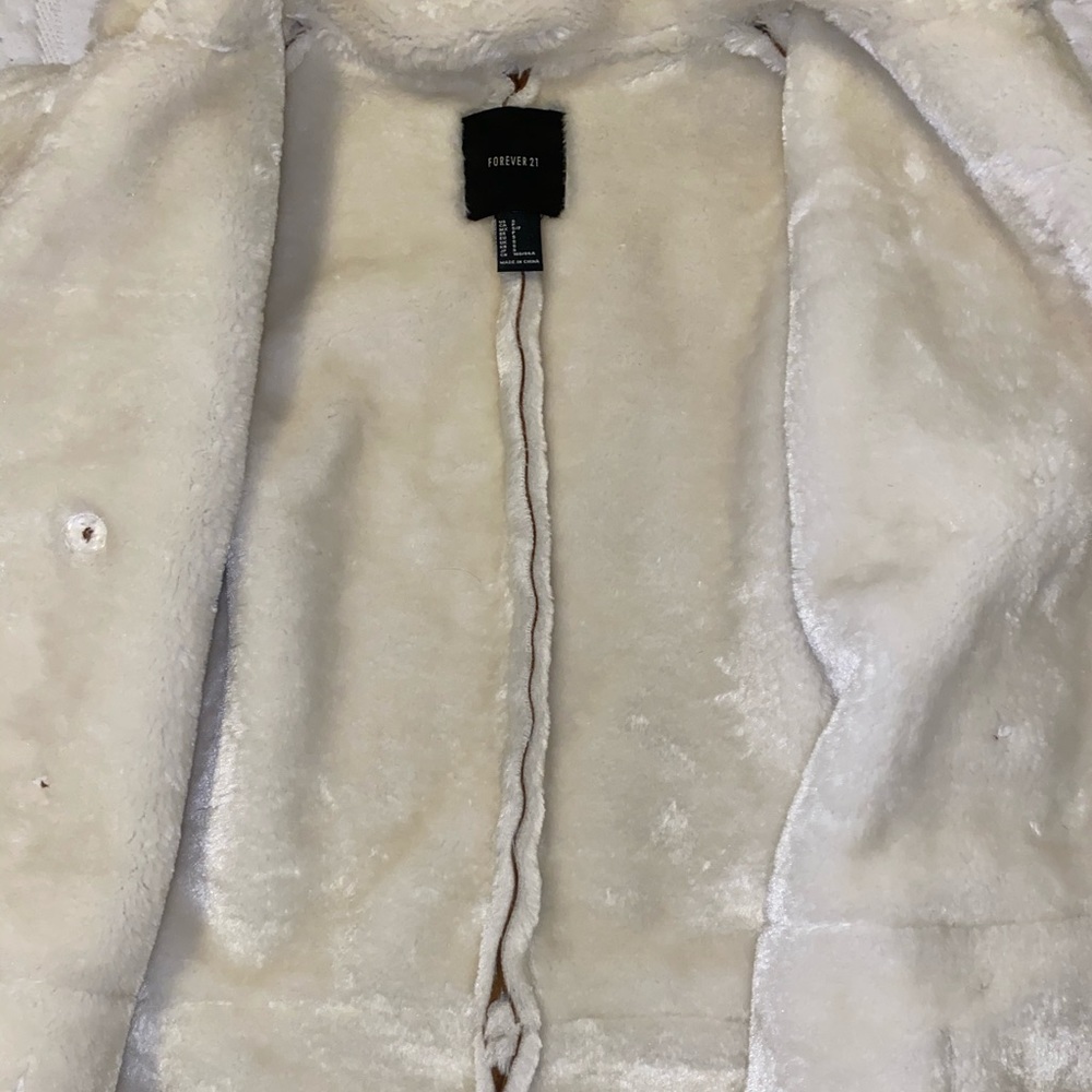 Coat - Picture 4 of 4